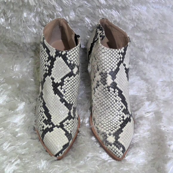 Snakeprint White Python Alberto Zago Ankle Booties - Picture 3 of 13